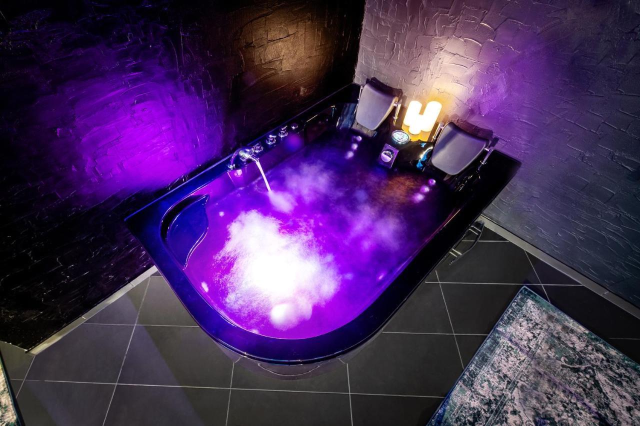 Apartamento Jacuzzi Cinema Loft Kaunas Exterior foto